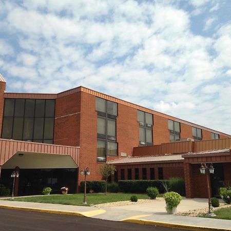Ramada By Wyndham Wentzville Eksteriør billede