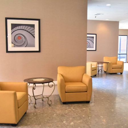 Ramada By Wyndham Wentzville Eksteriør billede