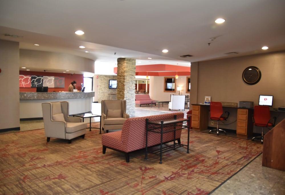 Ramada By Wyndham Wentzville Eksteriør billede